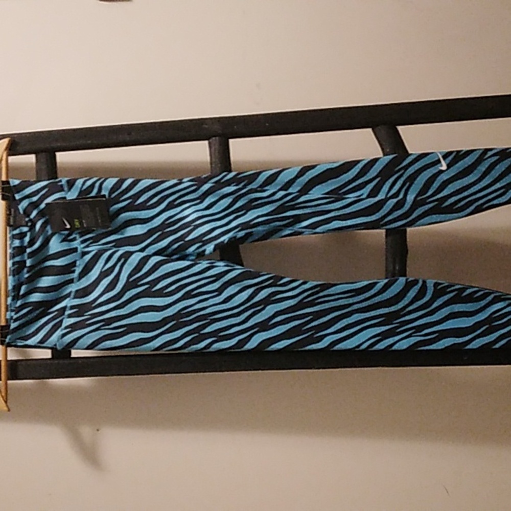 Women's Nike One Icon Clash 7/8 Printed Leggings NWT